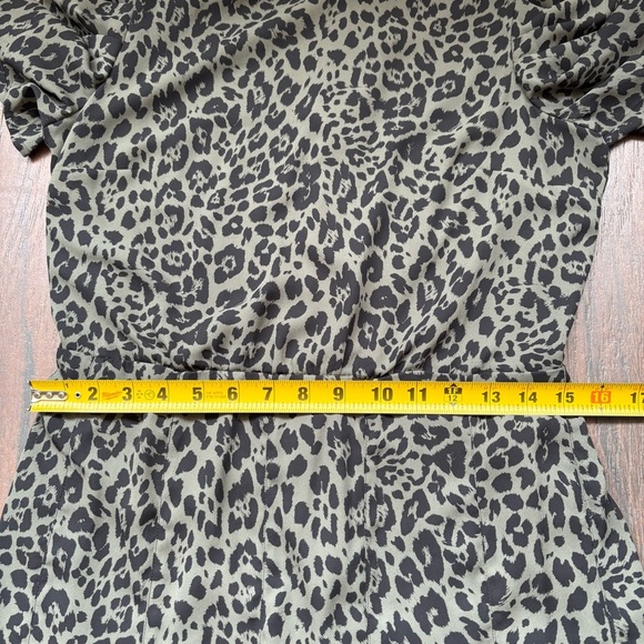 Express Leopard Print Puff Sleeve Fit and Flare Dress Size Small - Picture 3 of 8